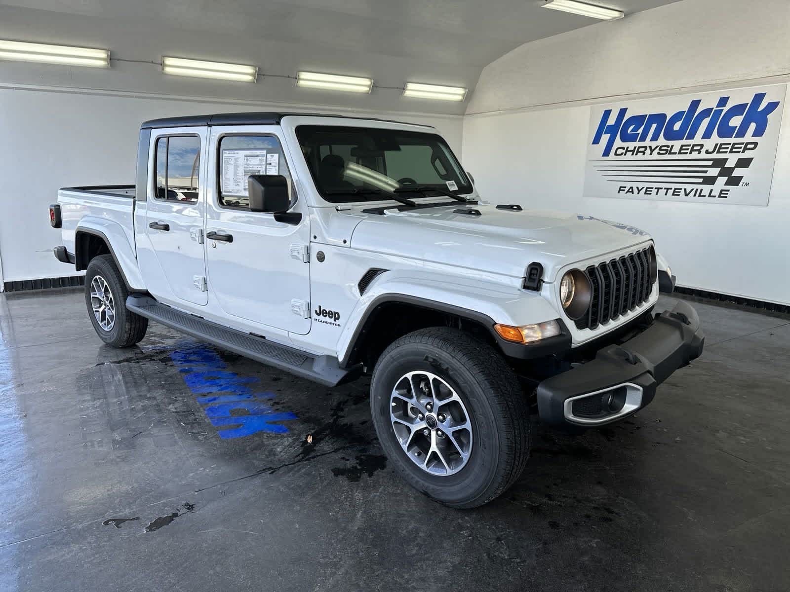 2024 Jeep Gladiator Sport S 4x4 28