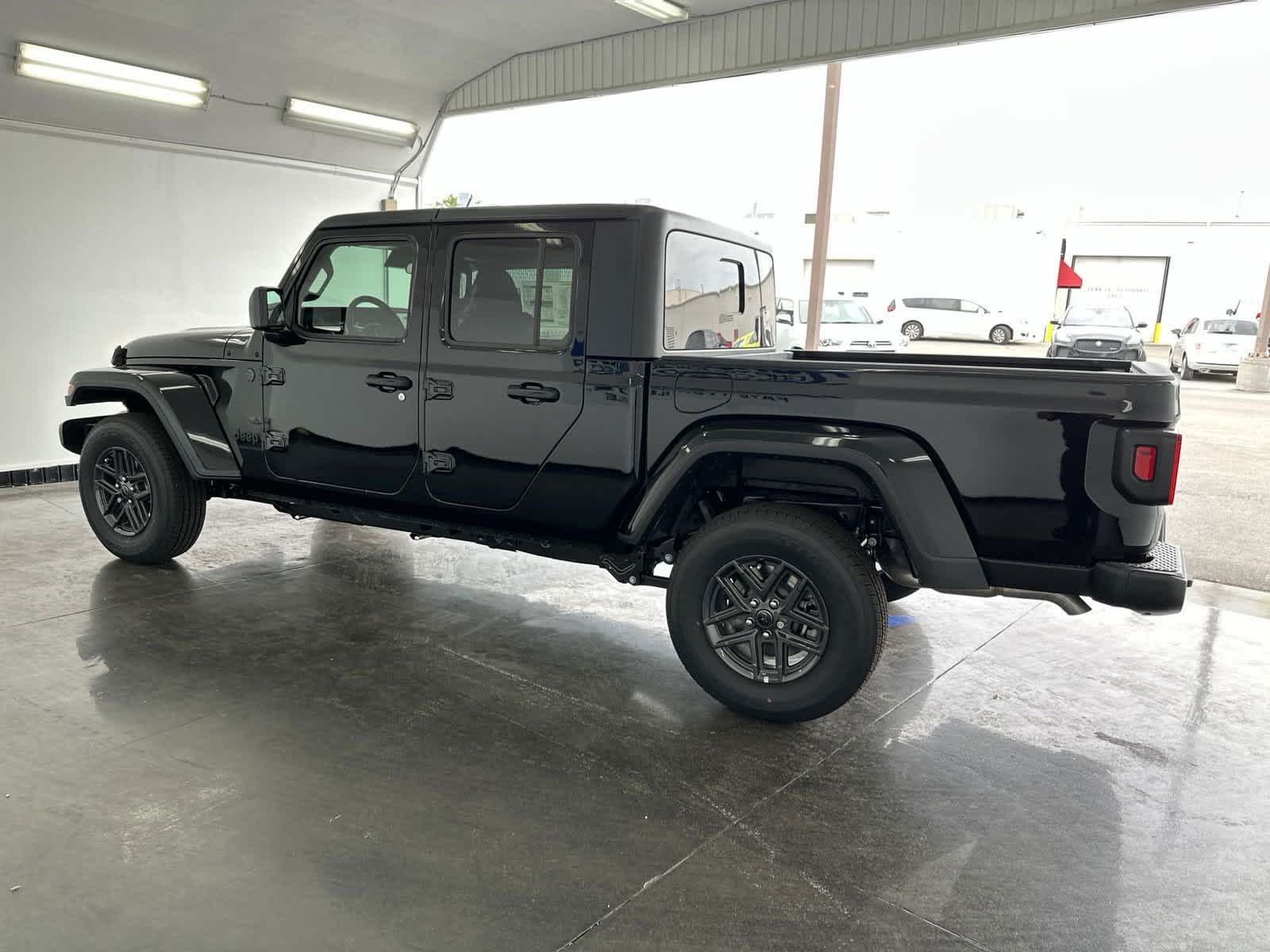 2024 Jeep Gladiator Sport 4x4 5