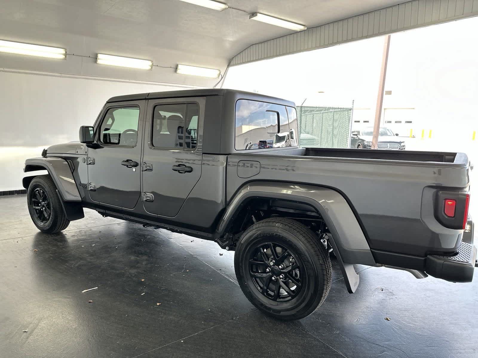 2023 Jeep Gladiator Sport S 4x4 5