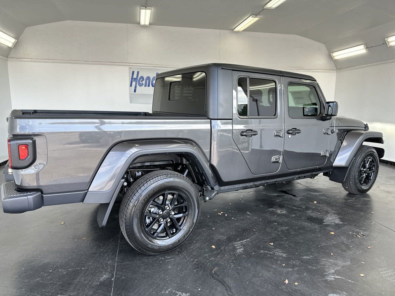 2023 Jeep Gladiator Sport S 4x4 9