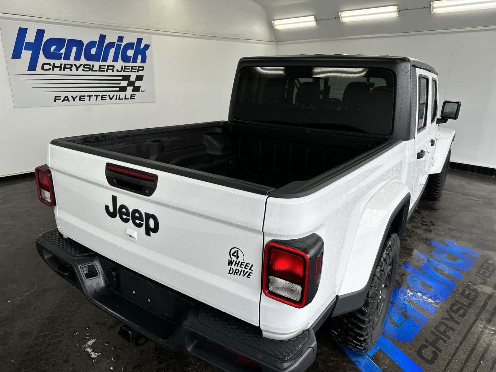 2021 Jeep Gladiator Willys 4x4 31