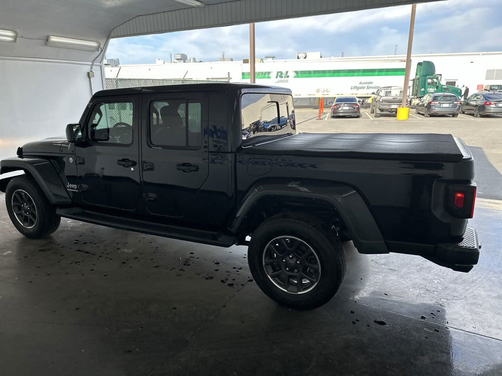 2022 Jeep Gladiator Overland 4x4 6