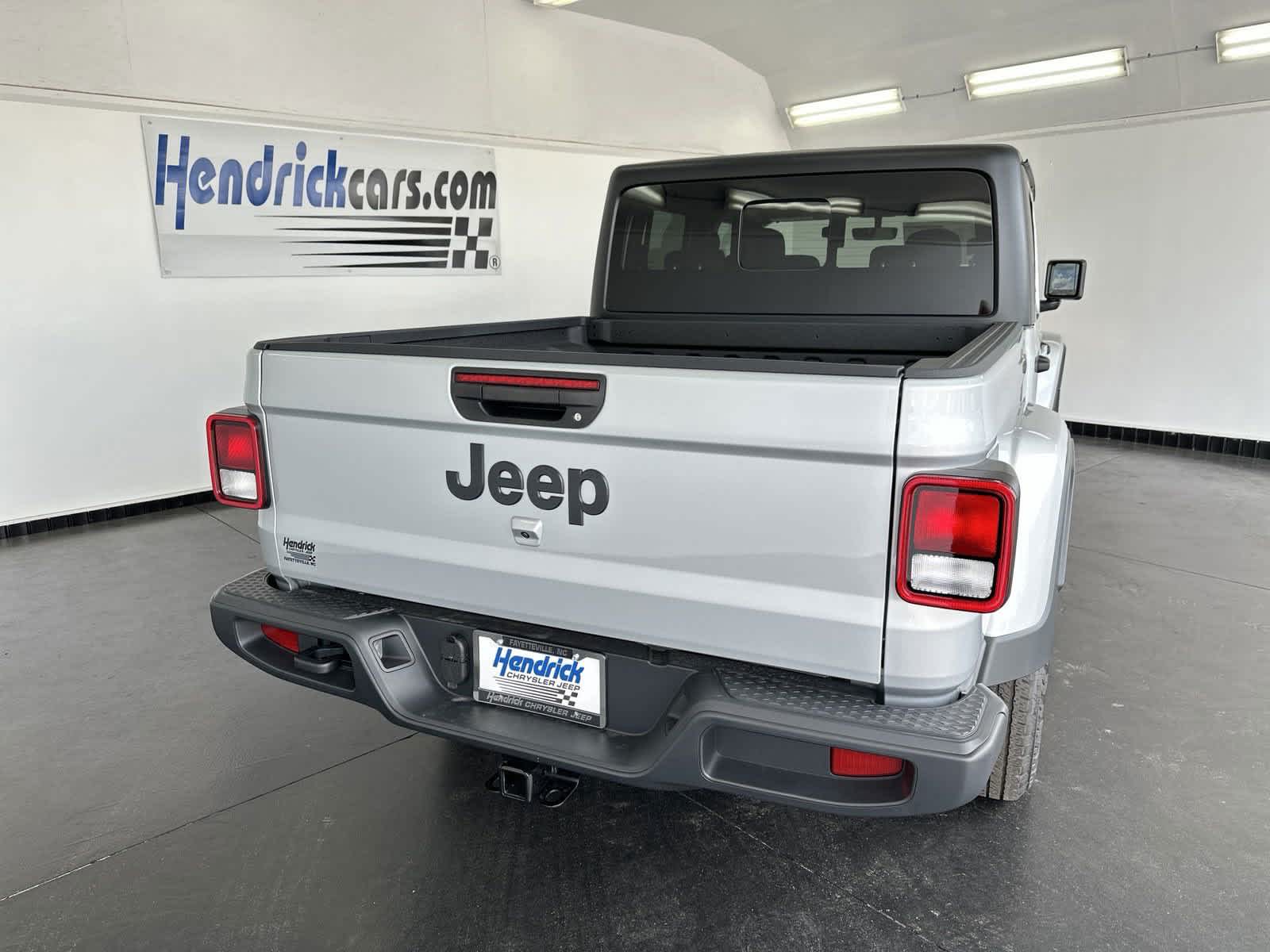 2023 Jeep Gladiator Sport S 4x4 7