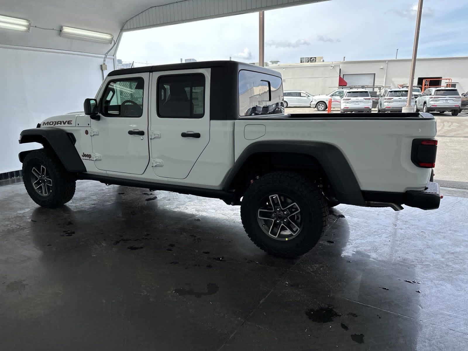 2024 Jeep Gladiator Mojave 4x4 5