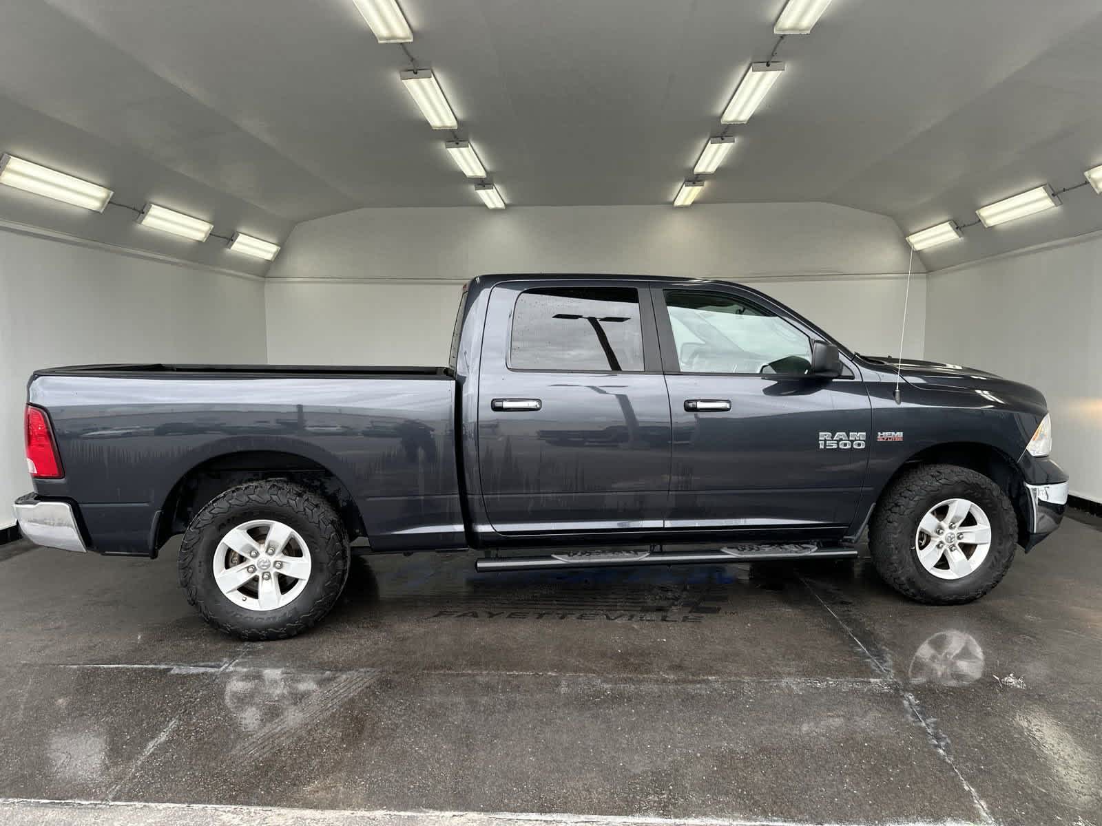 2018 Ram 1500 SLT 4x2 Crew Cab 64 Box 10