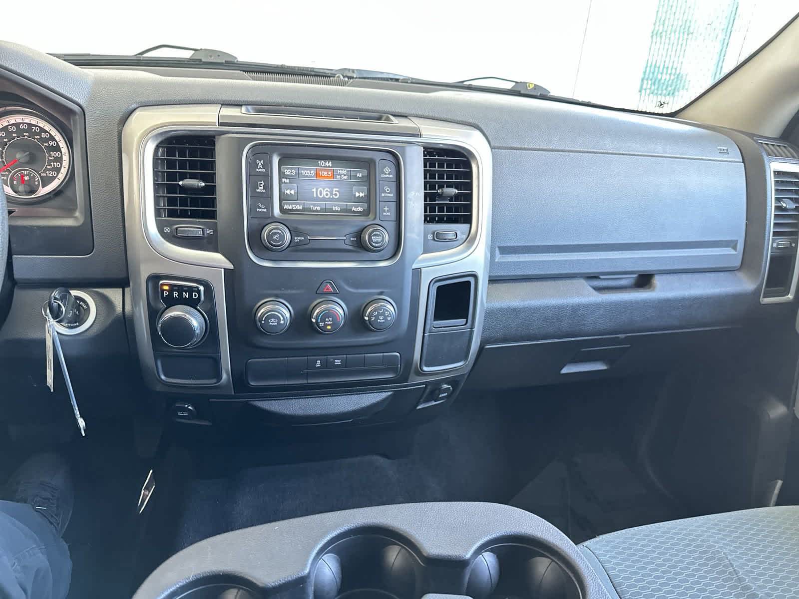 2018 Ram 1500 SLT 4x2 Crew Cab 64 Box 27