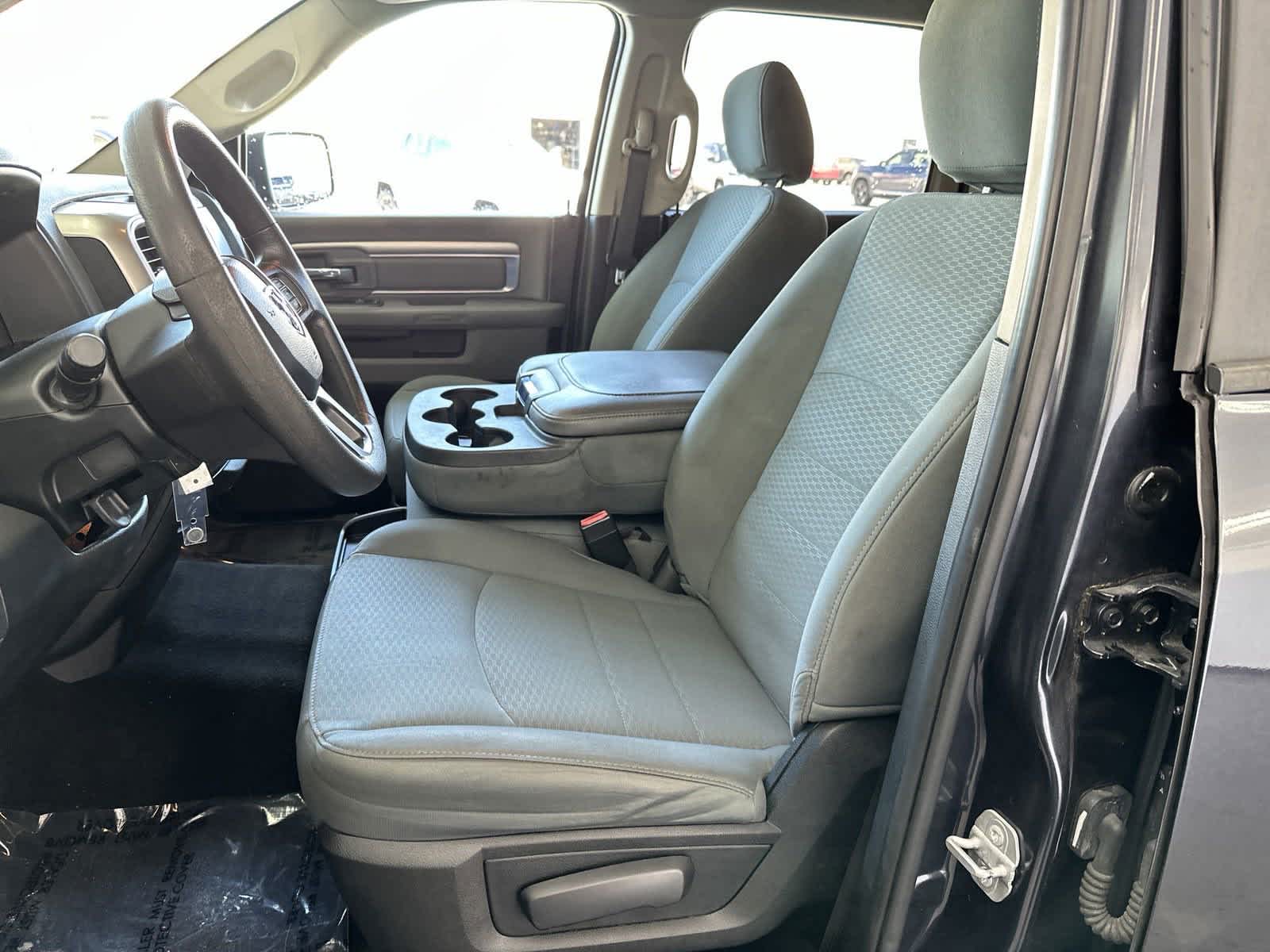 2018 Ram 1500 SLT 4x2 Crew Cab 64 Box 15