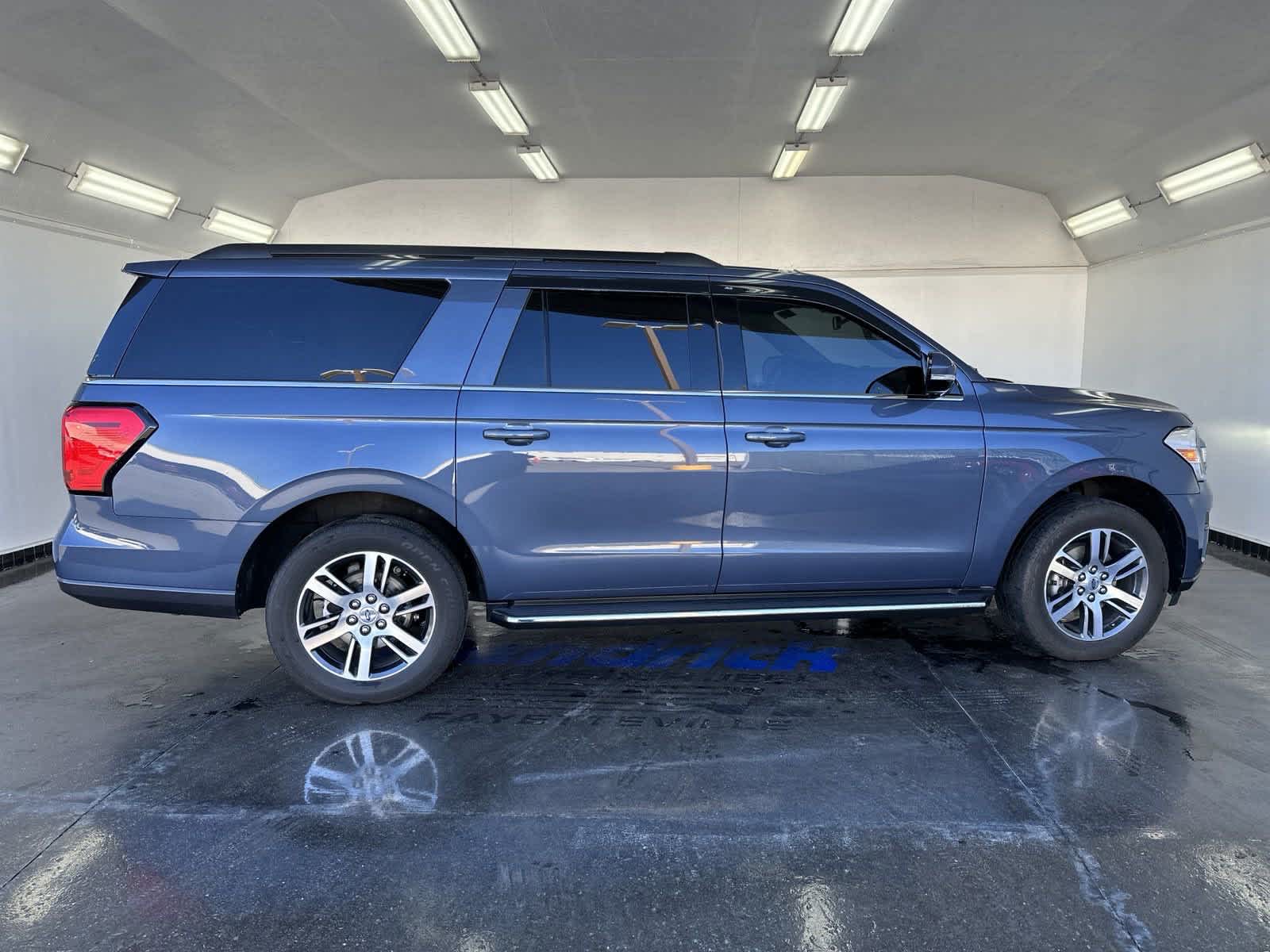 2022 Ford Expedition Max XLT 10