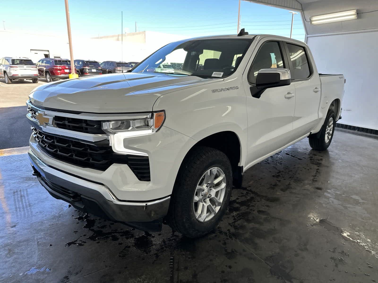 2022 Chevrolet Silverado 1500 LT 4WD Crew Cab 147 5