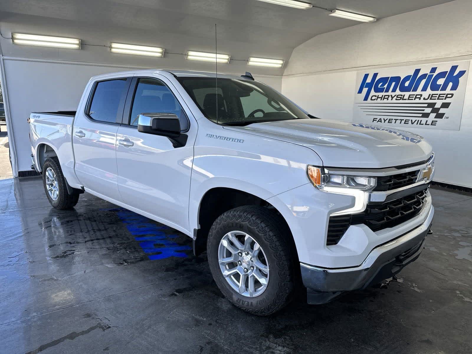 2022 Chevrolet Silverado 1500 LT 4WD Crew Cab 147 2