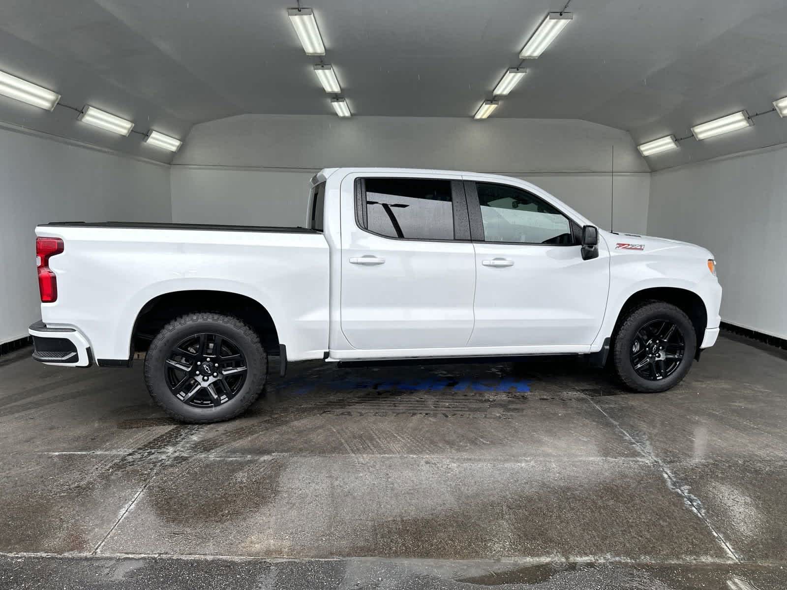 2023 Chevrolet Silverado 1500 RST 4WD Crew Cab 147 10