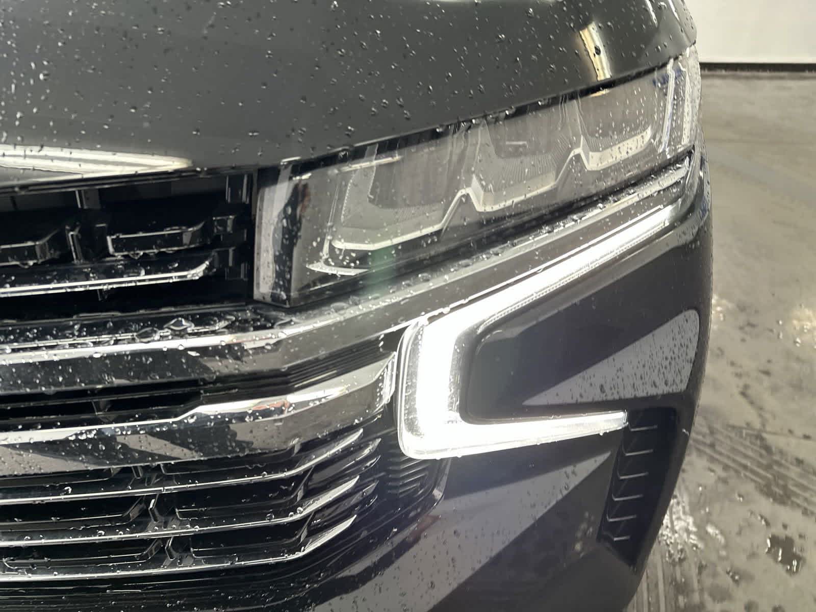 2021 Chevrolet Suburban LT 5