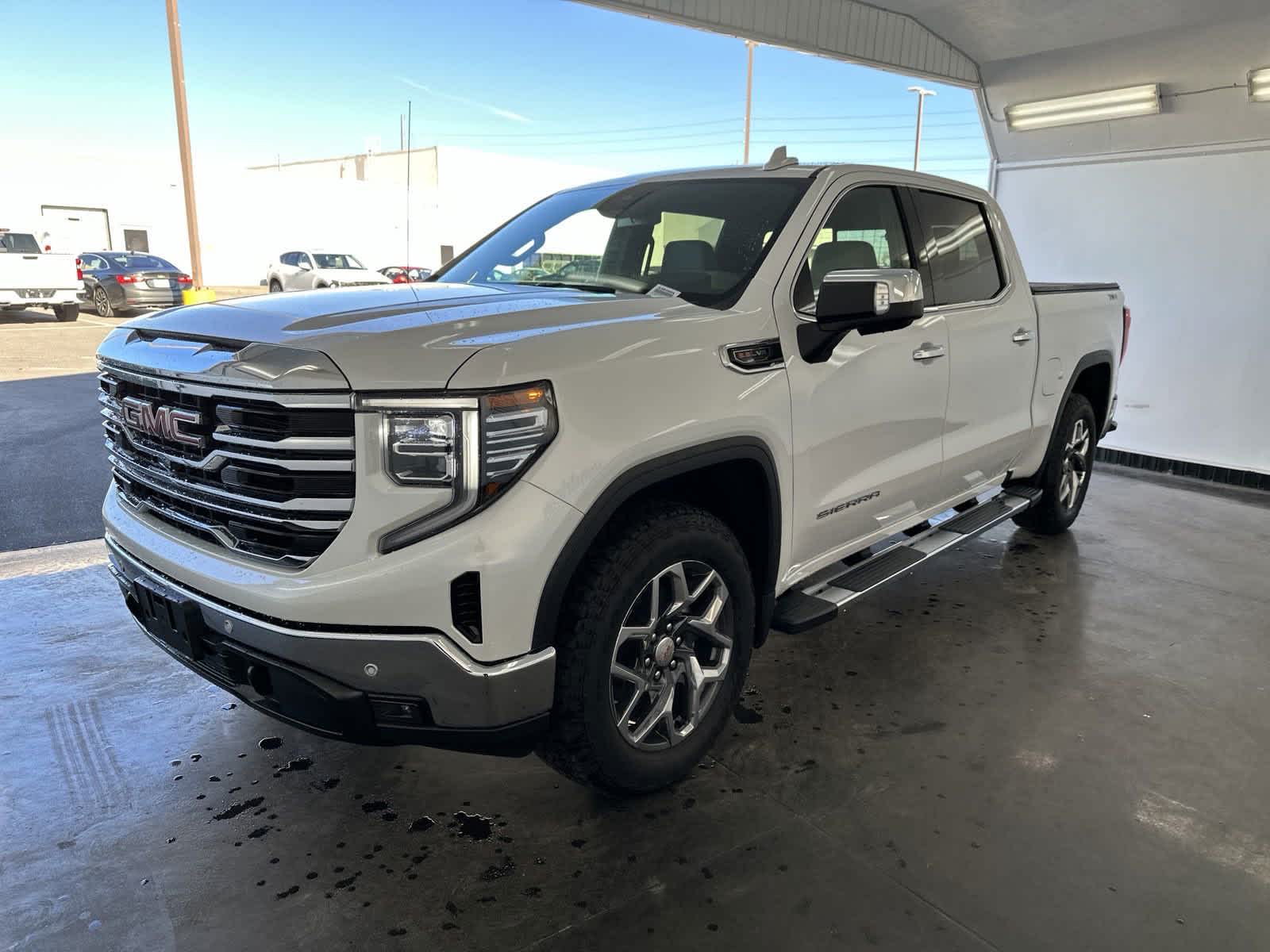 2024 GMC Sierra 1500 SLT 4WD Crew Cab 147 4