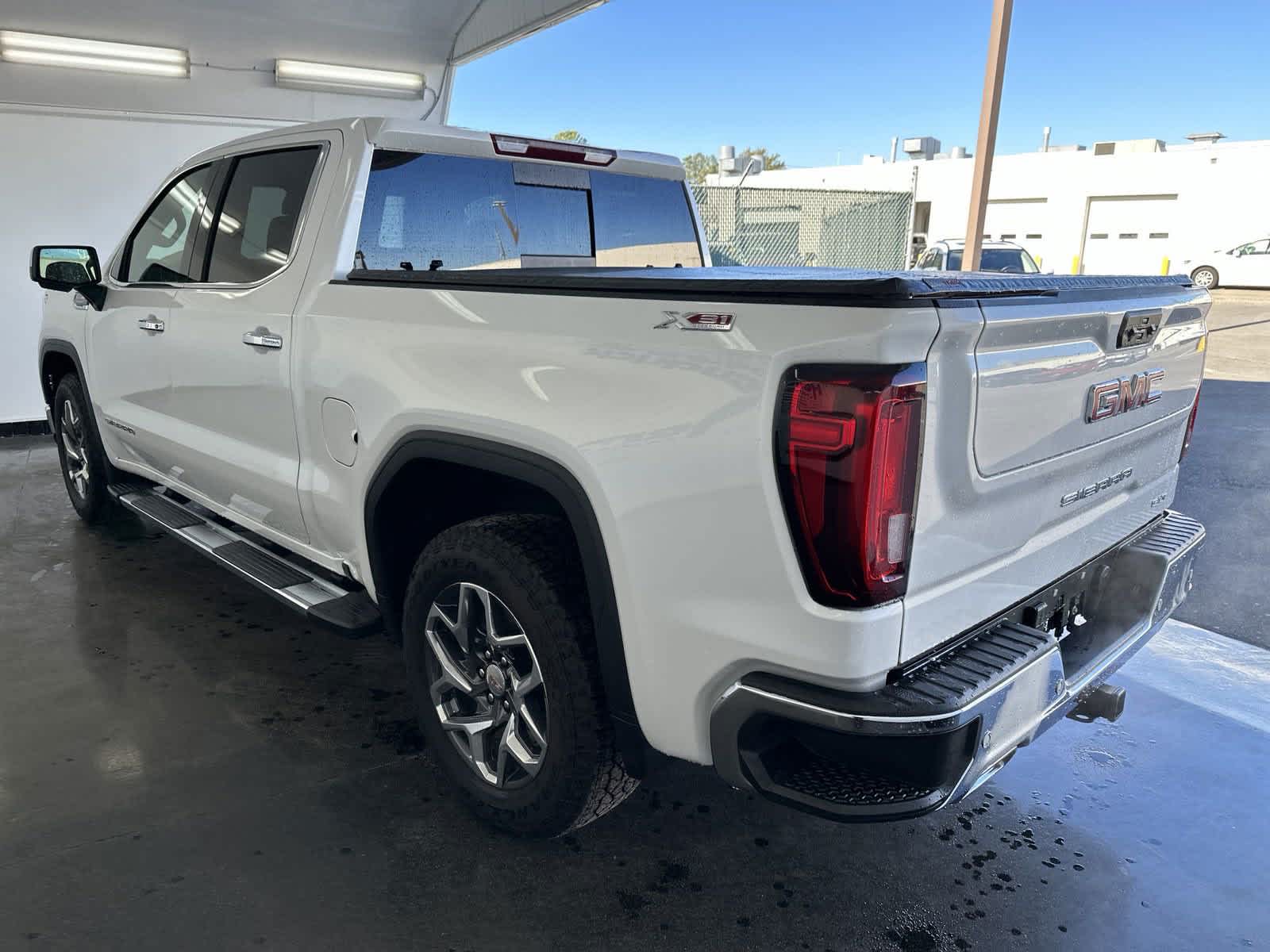 2024 GMC Sierra 1500 SLT 4WD Crew Cab 147 7