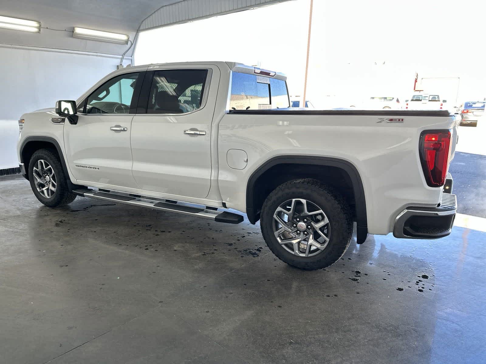 2024 GMC Sierra 1500 SLT 4WD Crew Cab 147 6