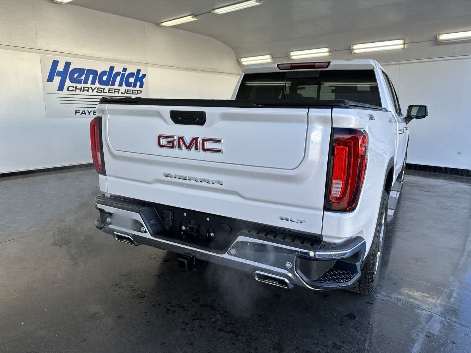 2024 GMC Sierra 1500 SLT 4WD Crew Cab 147 8