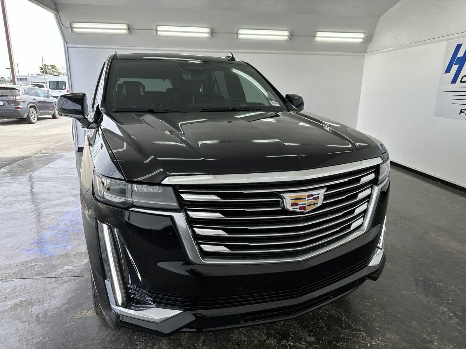2023 Cadillac Escalade 4WD Premium Luxury Platinum 3