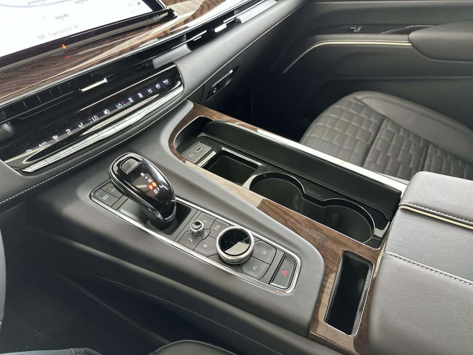 2023 Cadillac Escalade 4WD Premium Luxury Platinum 24