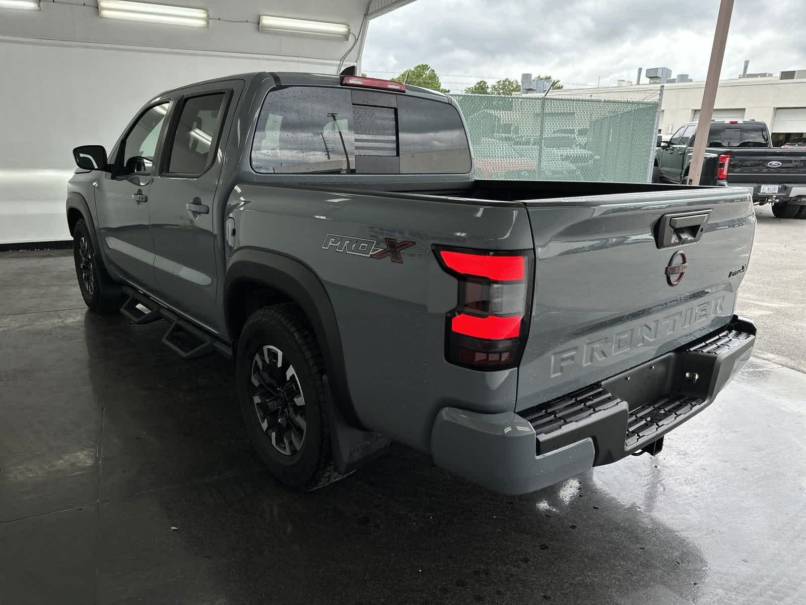 2024 Nissan Frontier PRO-X Crew Cab 4x2 7