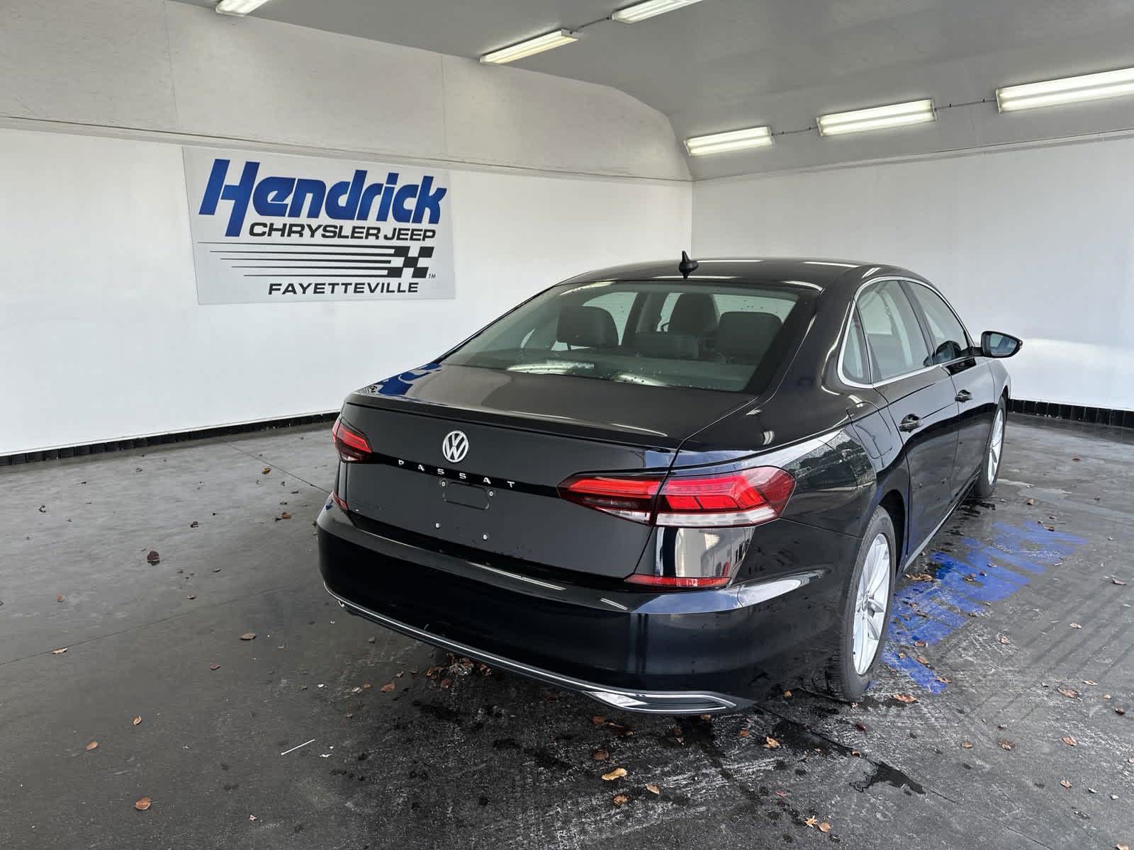 2020 Volkswagen Passat 2.0T SE 8