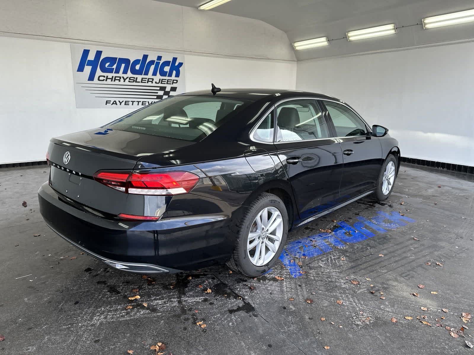 2020 Volkswagen Passat 2.0T SE 9