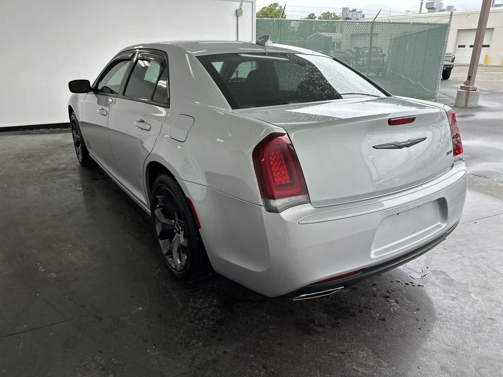 2023 Chrysler 300 Touring 7