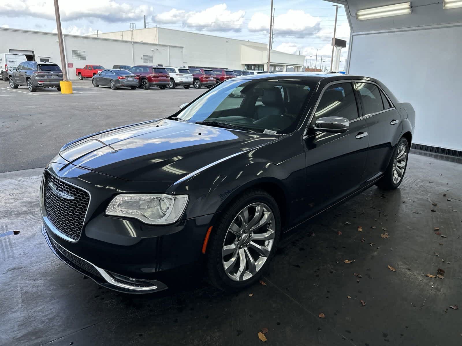 2017 Chrysler 300 300C 4