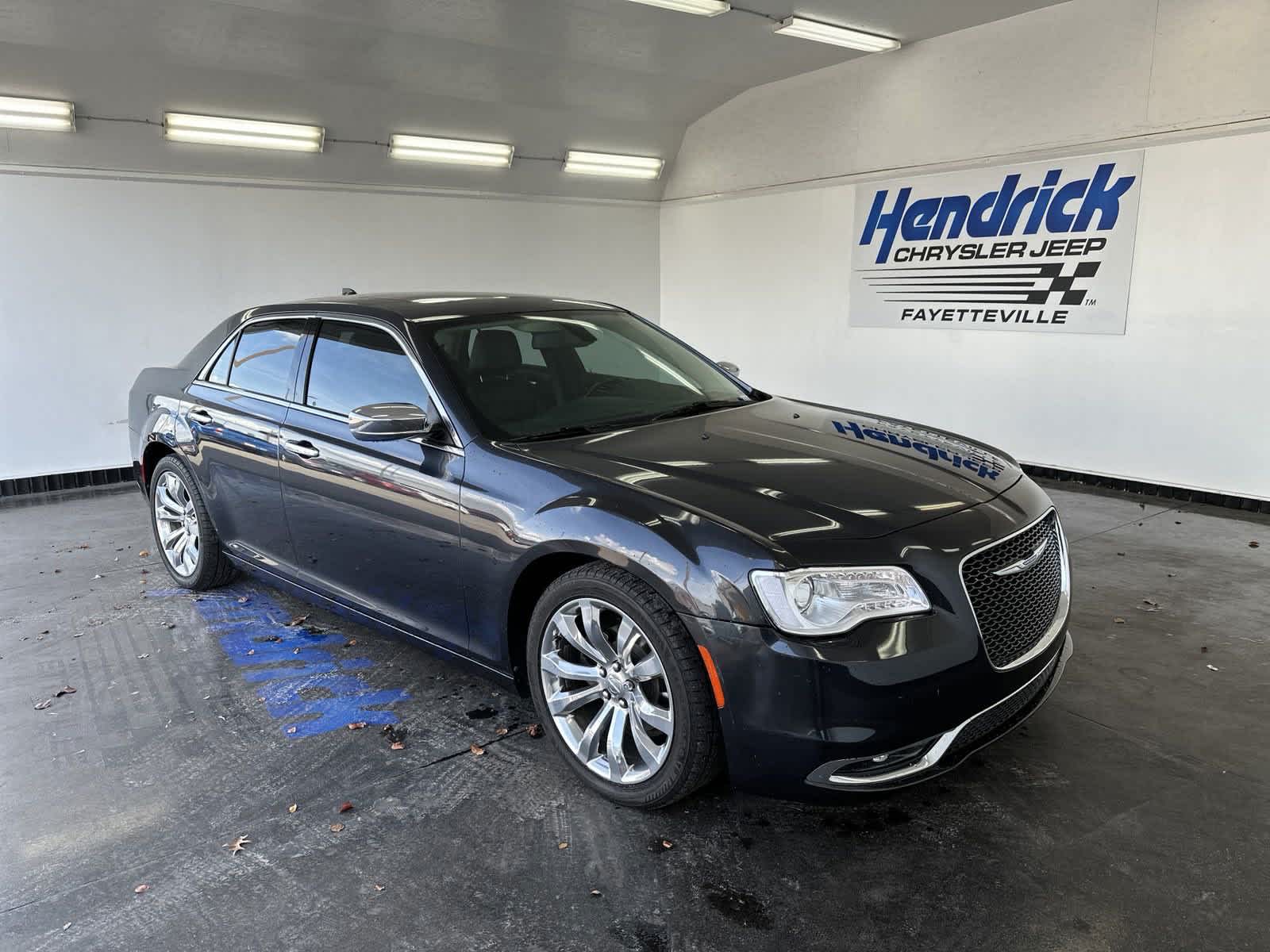 2017 Chrysler 300 300C 2