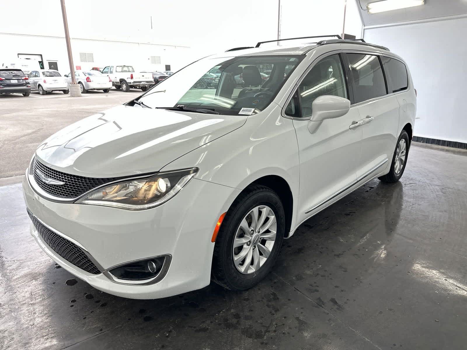 2018 Chrysler Pacifica Touring L 3