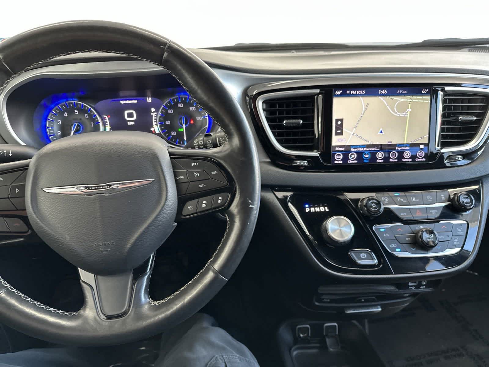 2020 Chrysler Pacifica Touring L Plus 28