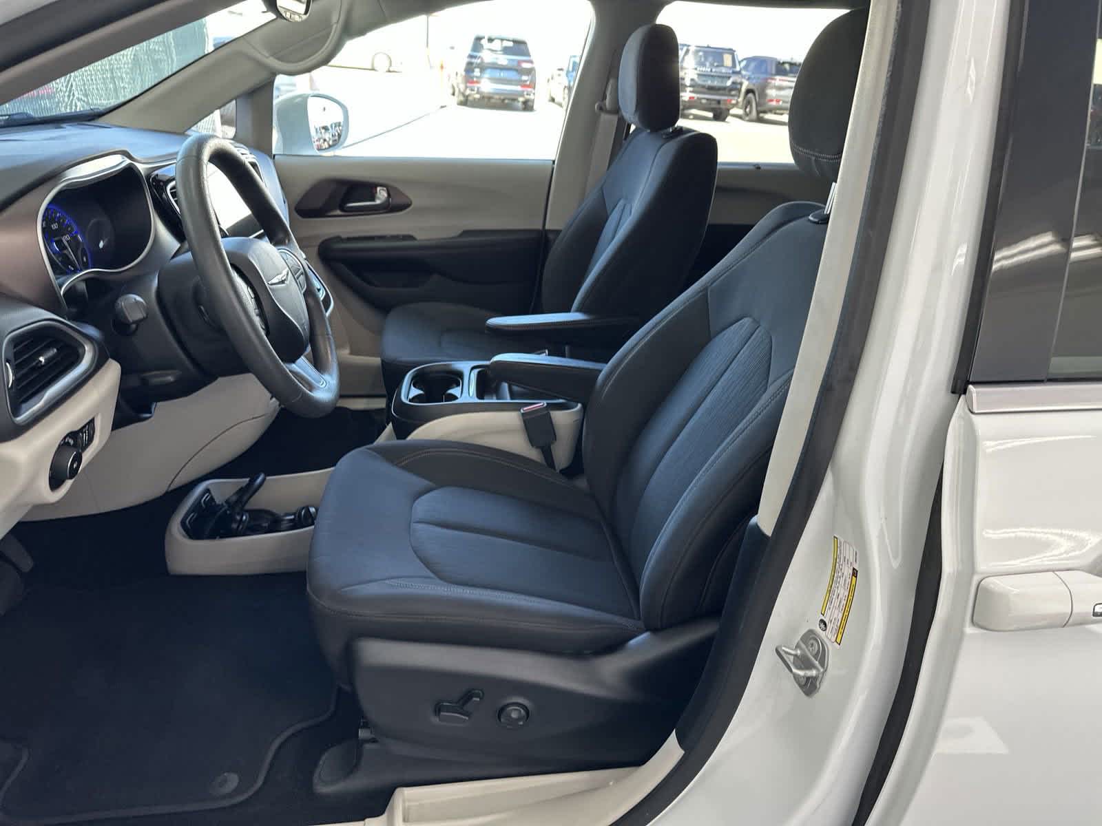 2018 Chrysler Pacifica Touring Plus 15