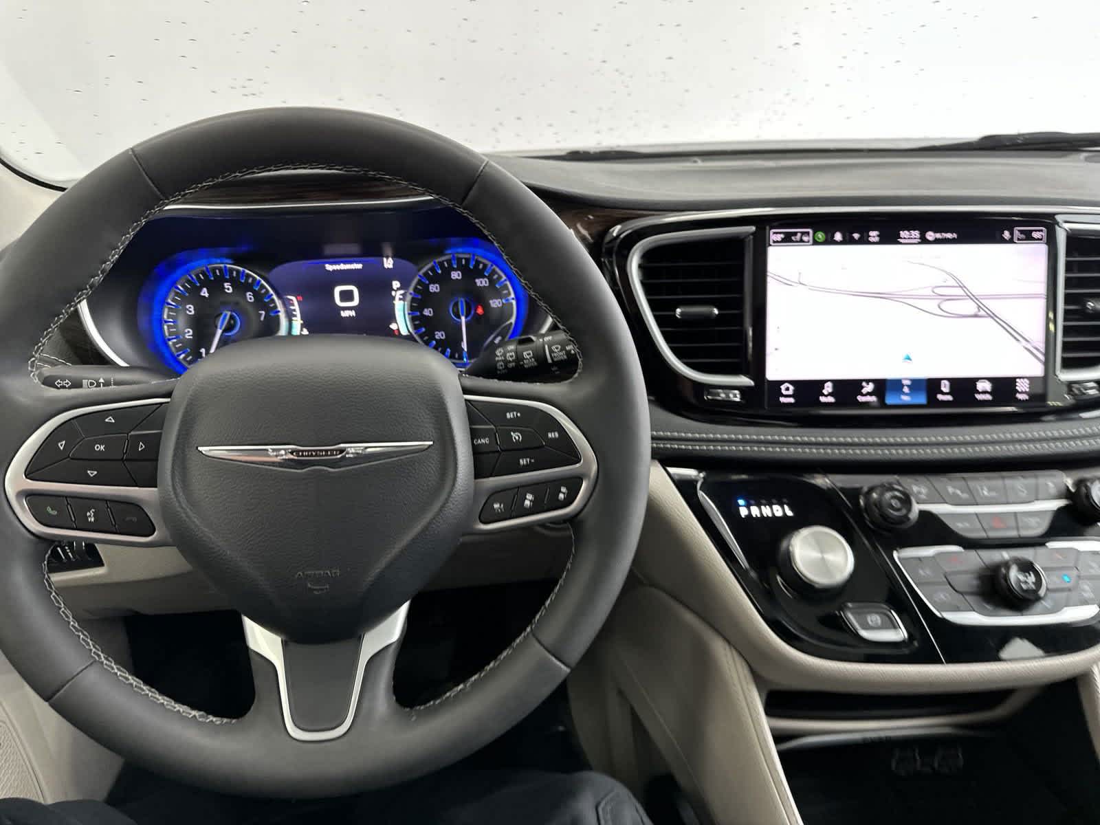 2022 Chrysler Pacifica Limited 27
