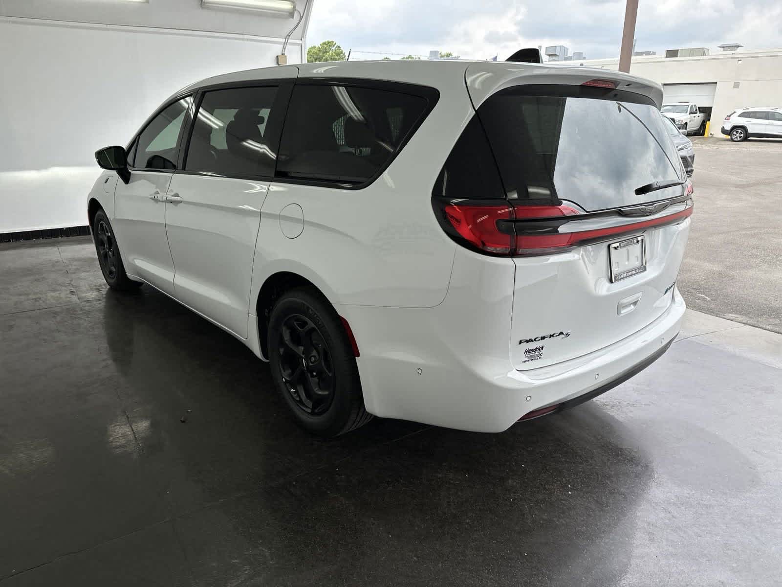 2024 Chrysler Pacifica LIMITED 6