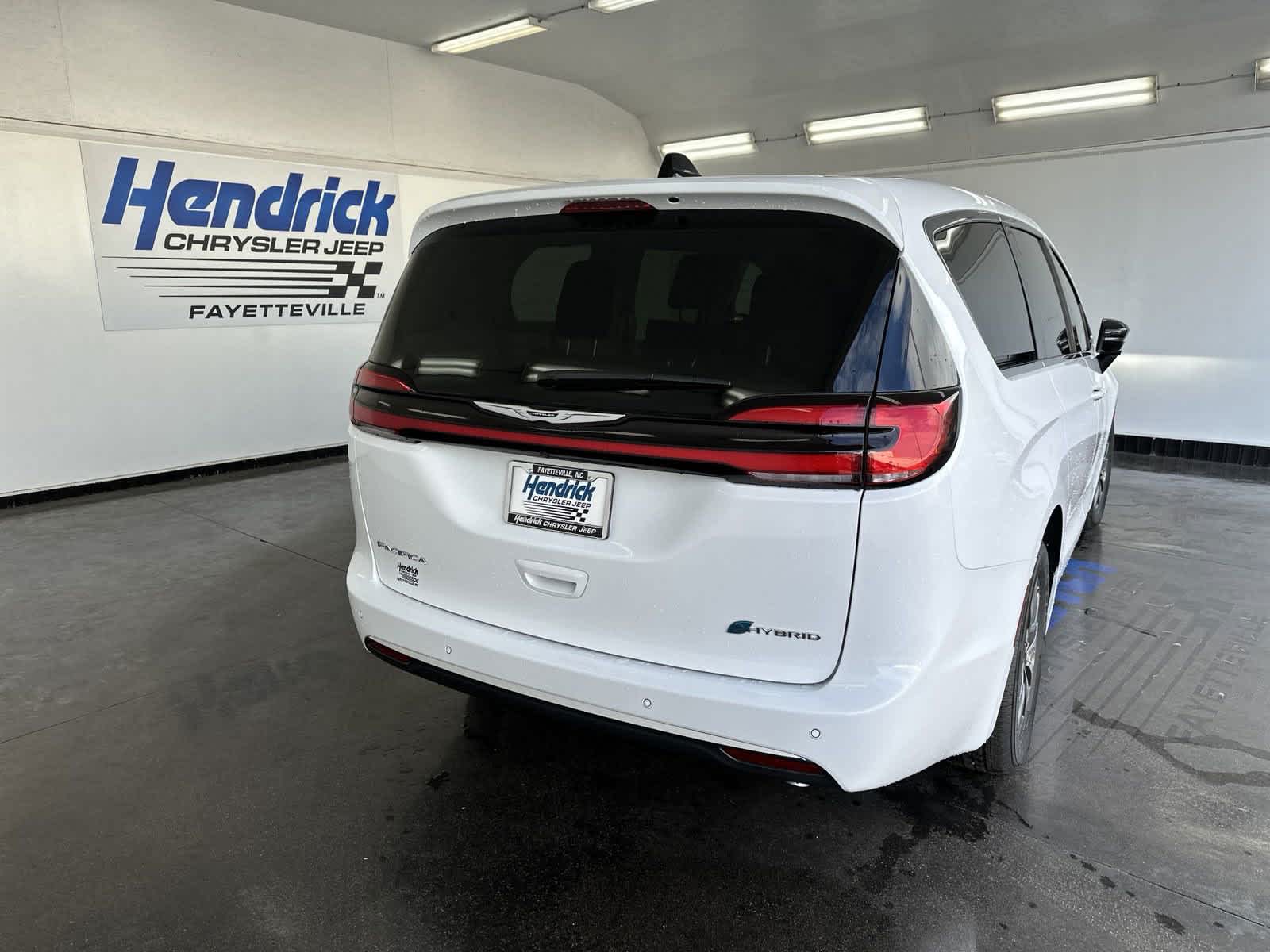 2024 Chrysler Pacifica LIMITED 7