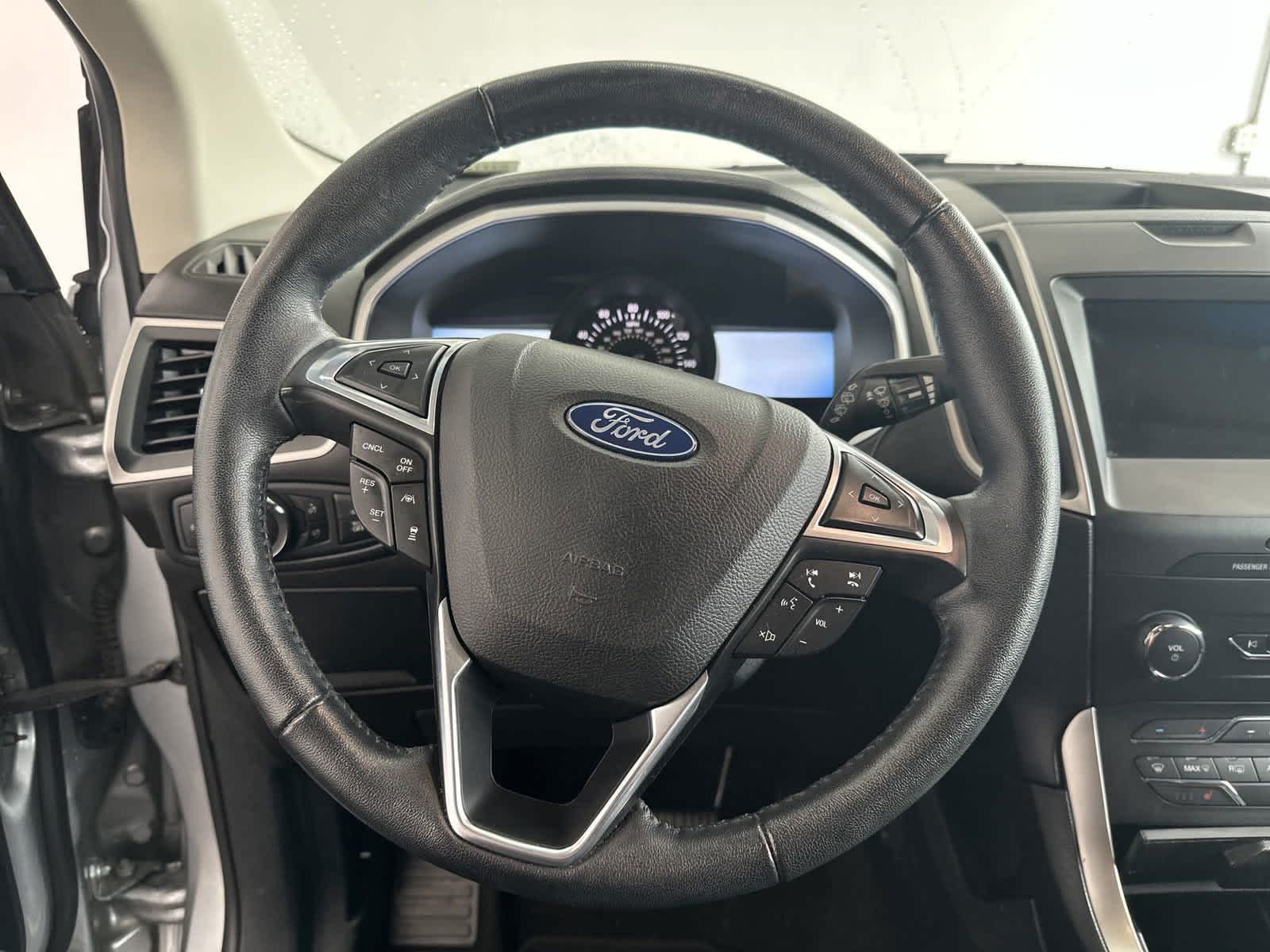 2020 Ford Edge SEL 17