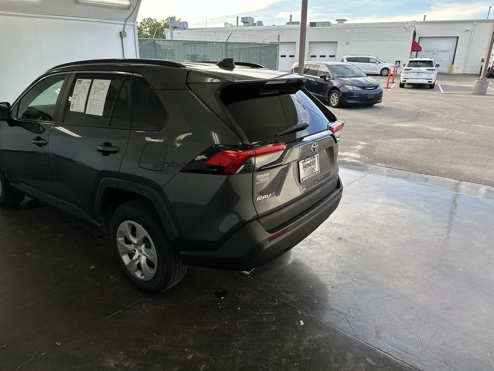 2019 Toyota RAV4 LE 7