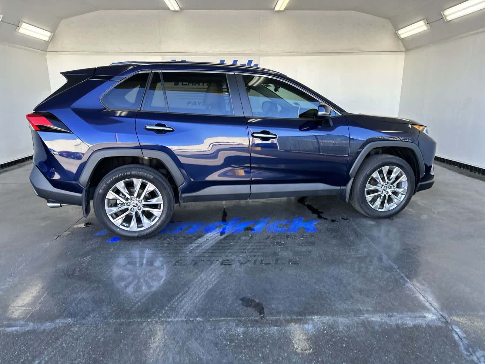 2021 Toyota RAV4 Limited 10