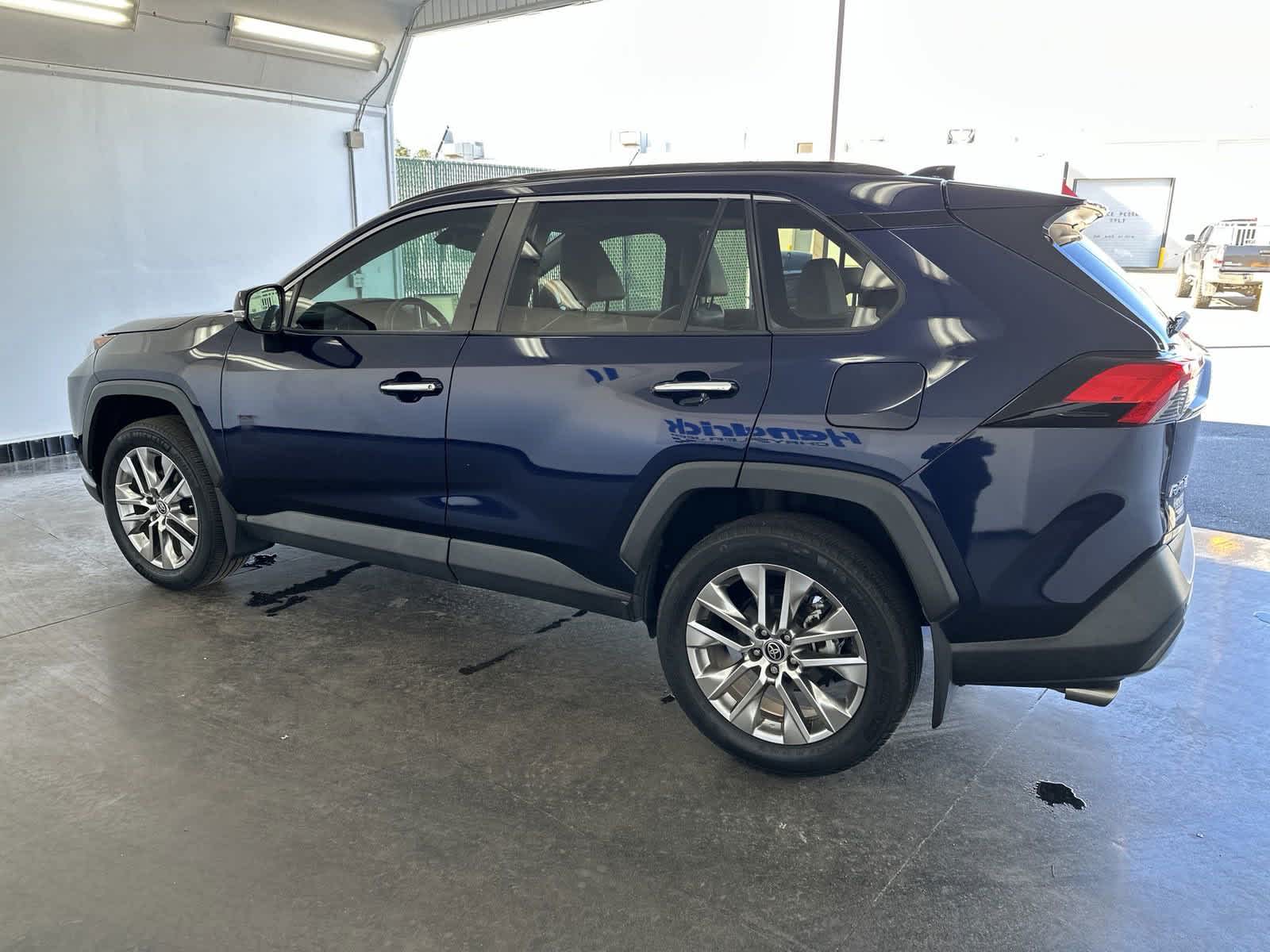 2021 Toyota RAV4 Limited 6