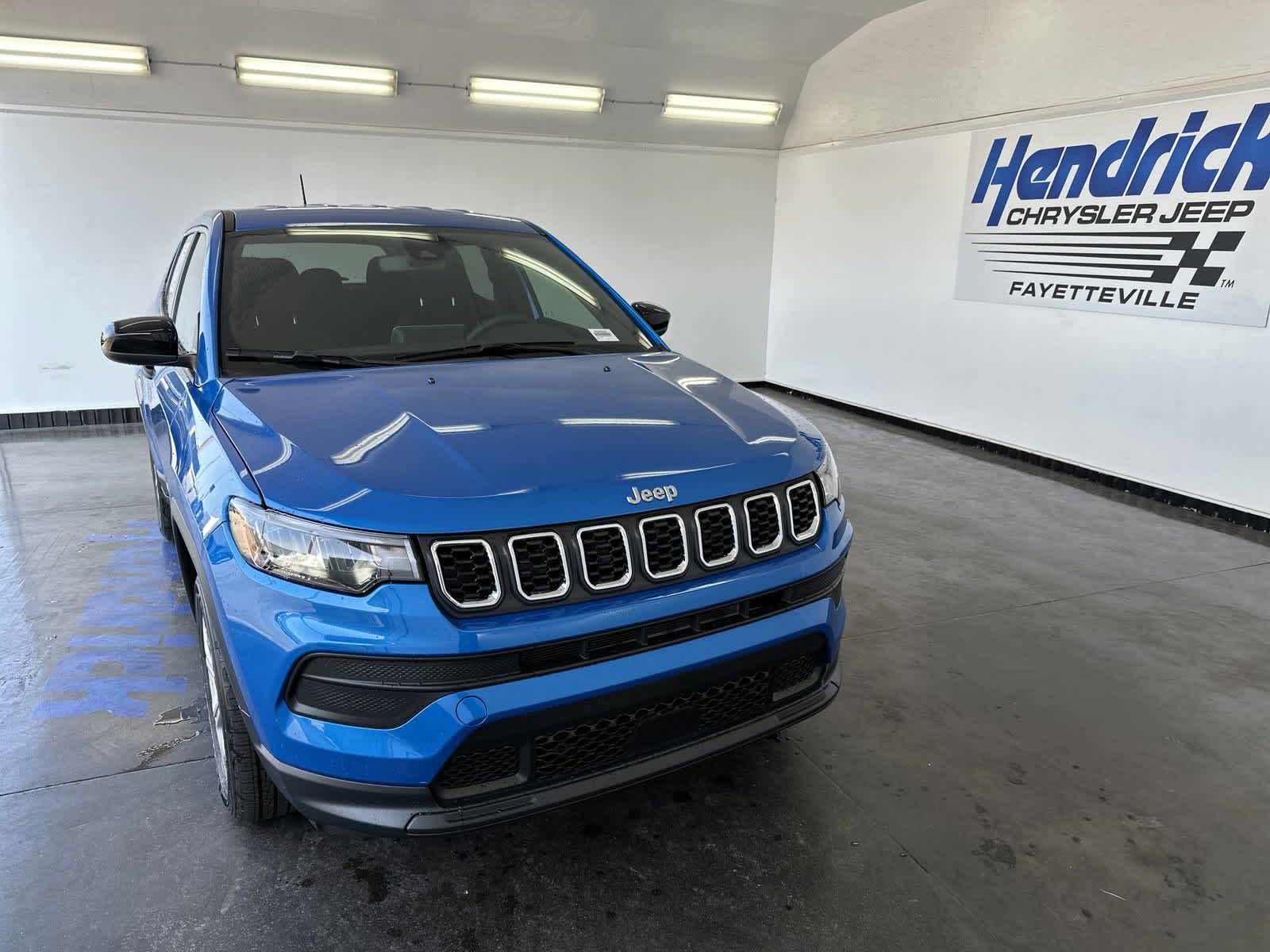 2025 Jeep Compass Sport 3