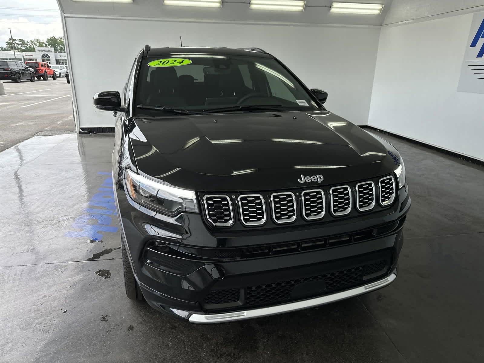 2024 Jeep Compass Limited 3