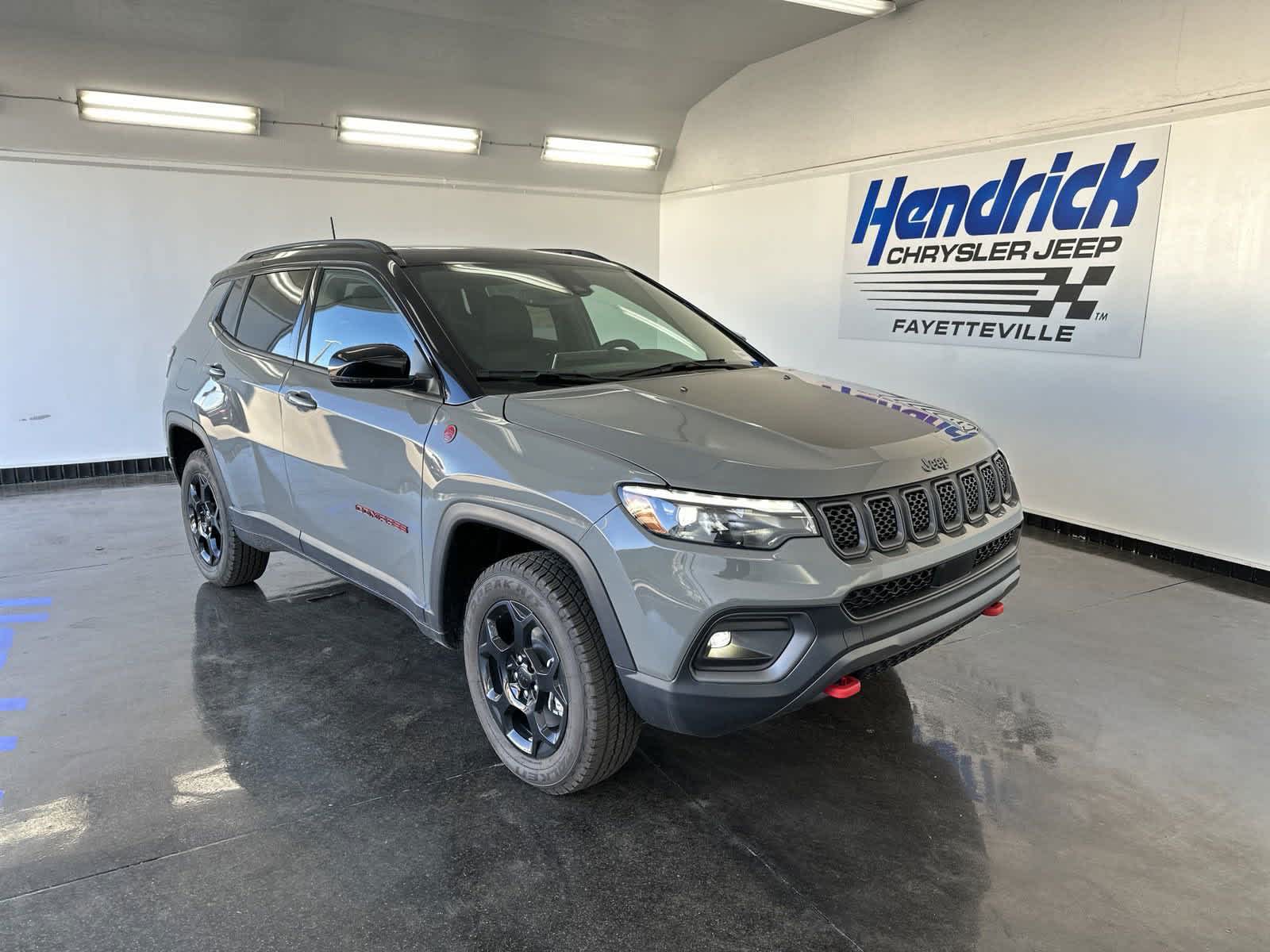 2023 Jeep Compass Trailhawk 2