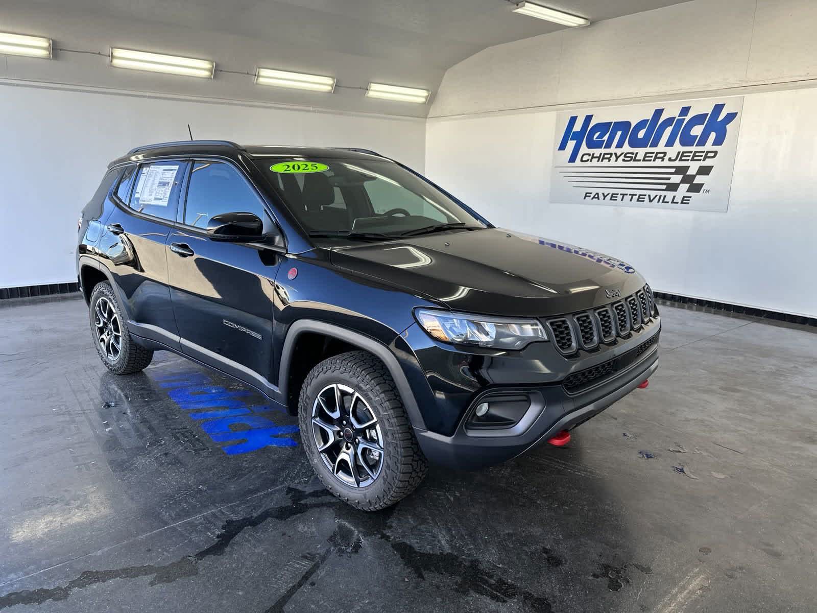 2025 Jeep Compass Trailhawk 2