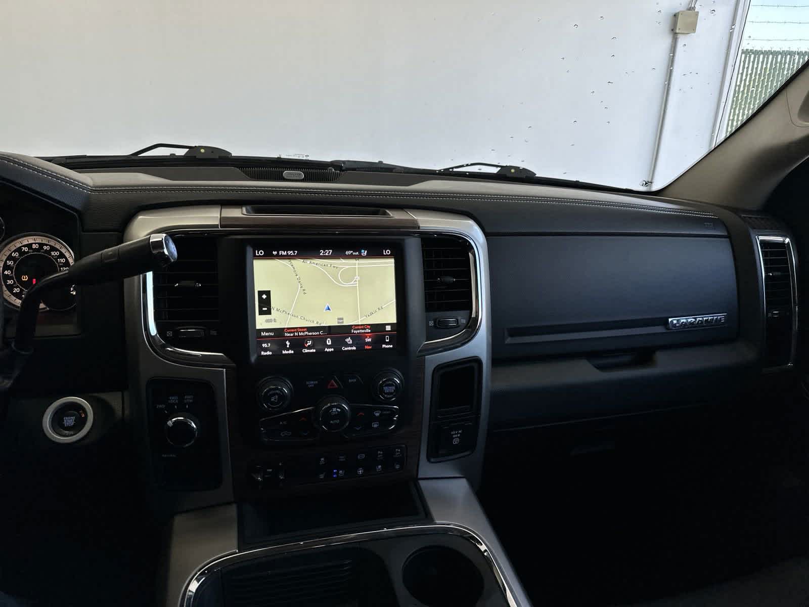 2018 Ram 2500 Laramie 4x4 Crew Cab 64 Box 27