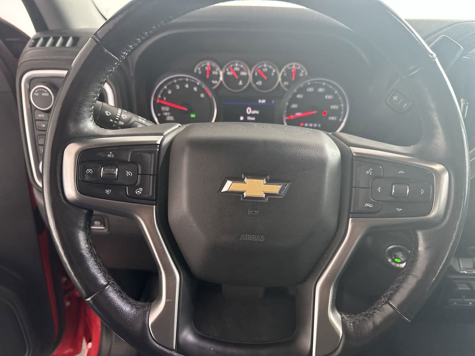 2020 Chevrolet Silverado 1500 LT 4WD Crew Cab 147 17