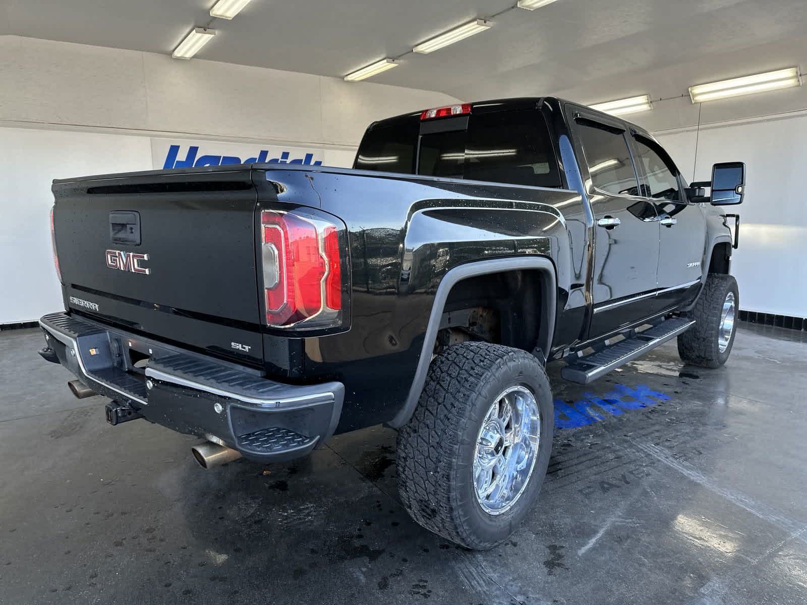 2018 GMC Sierra 1500 SLT 4WD Crew Cab 143.5 9