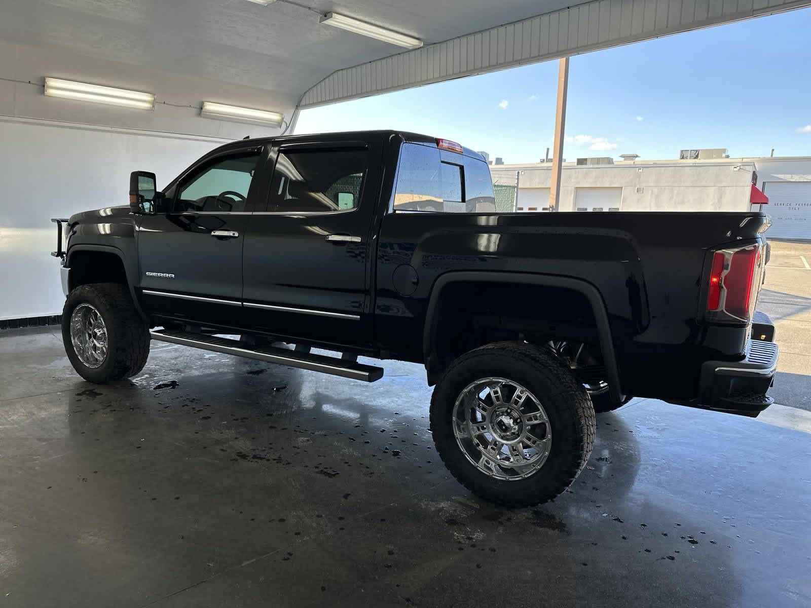 2018 GMC Sierra 1500 SLT 4WD Crew Cab 143.5 6