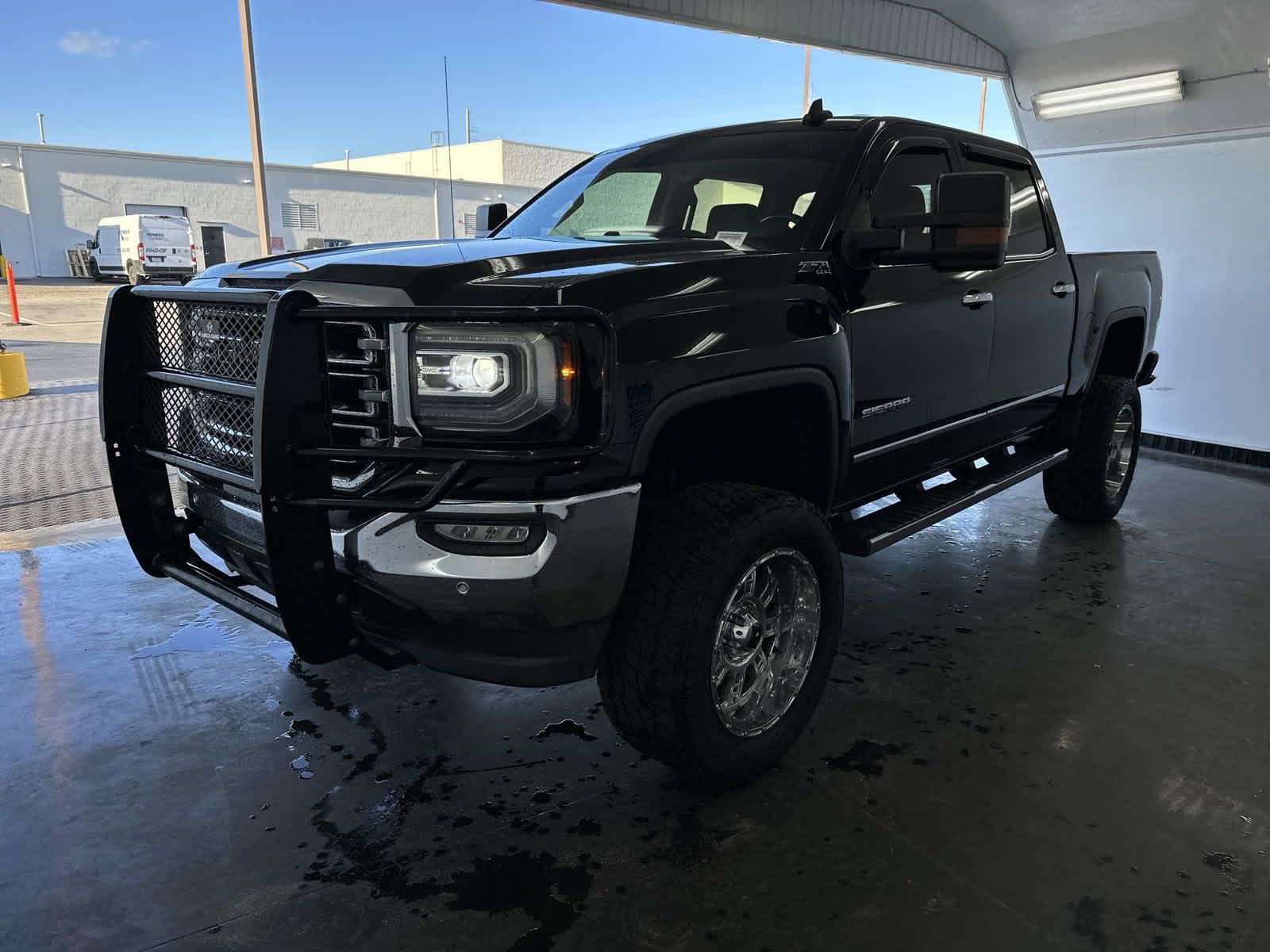 2018 GMC Sierra 1500 SLT 4WD Crew Cab 143.5 4