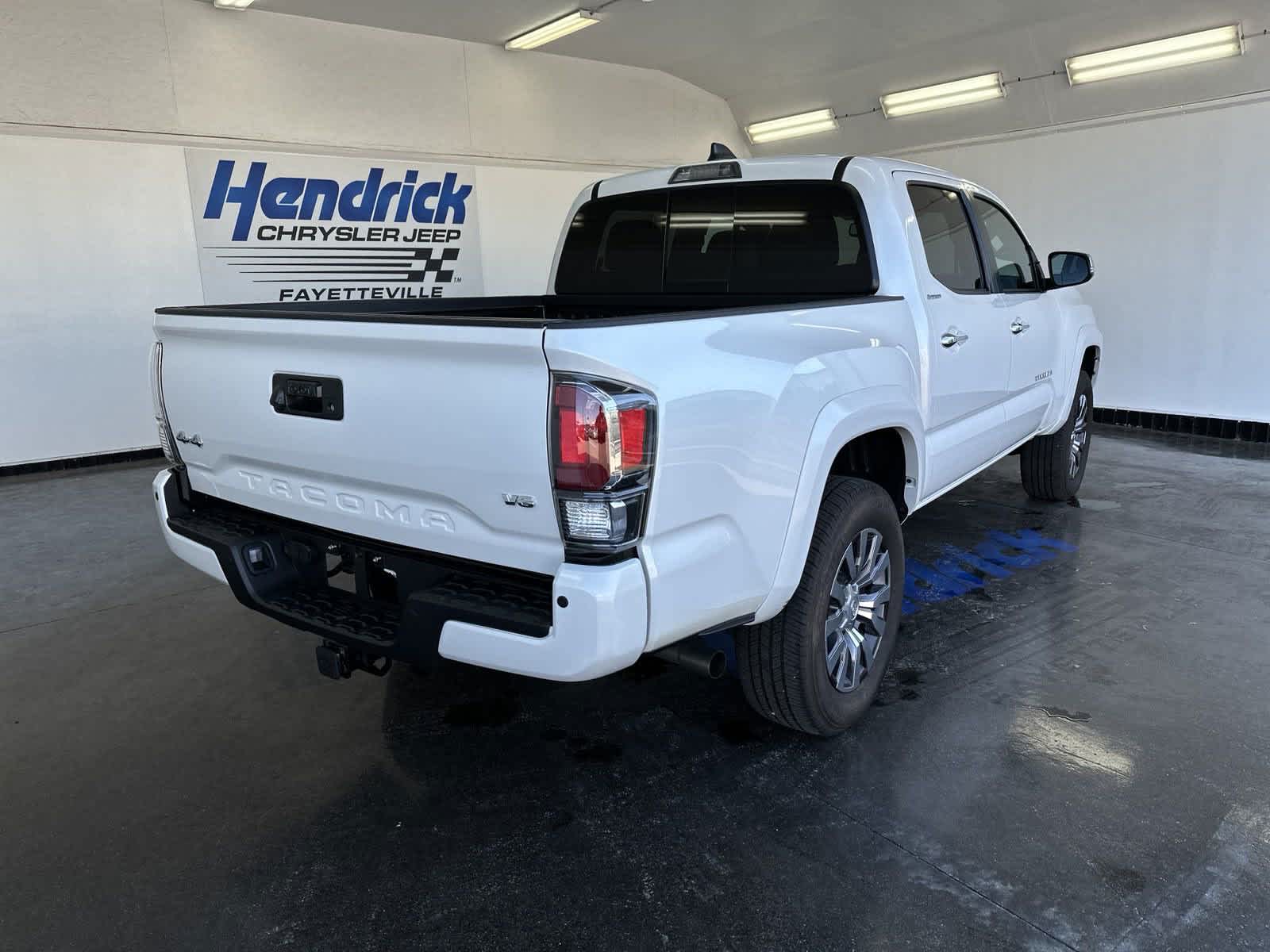 2023 Toyota Tacoma Limited Double Cab 5 Bed V6 AT 9