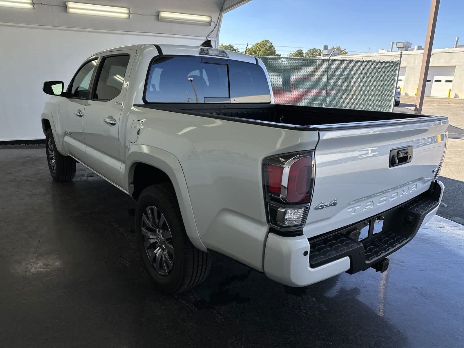 2023 Toyota Tacoma Limited Double Cab 5 Bed V6 AT 7