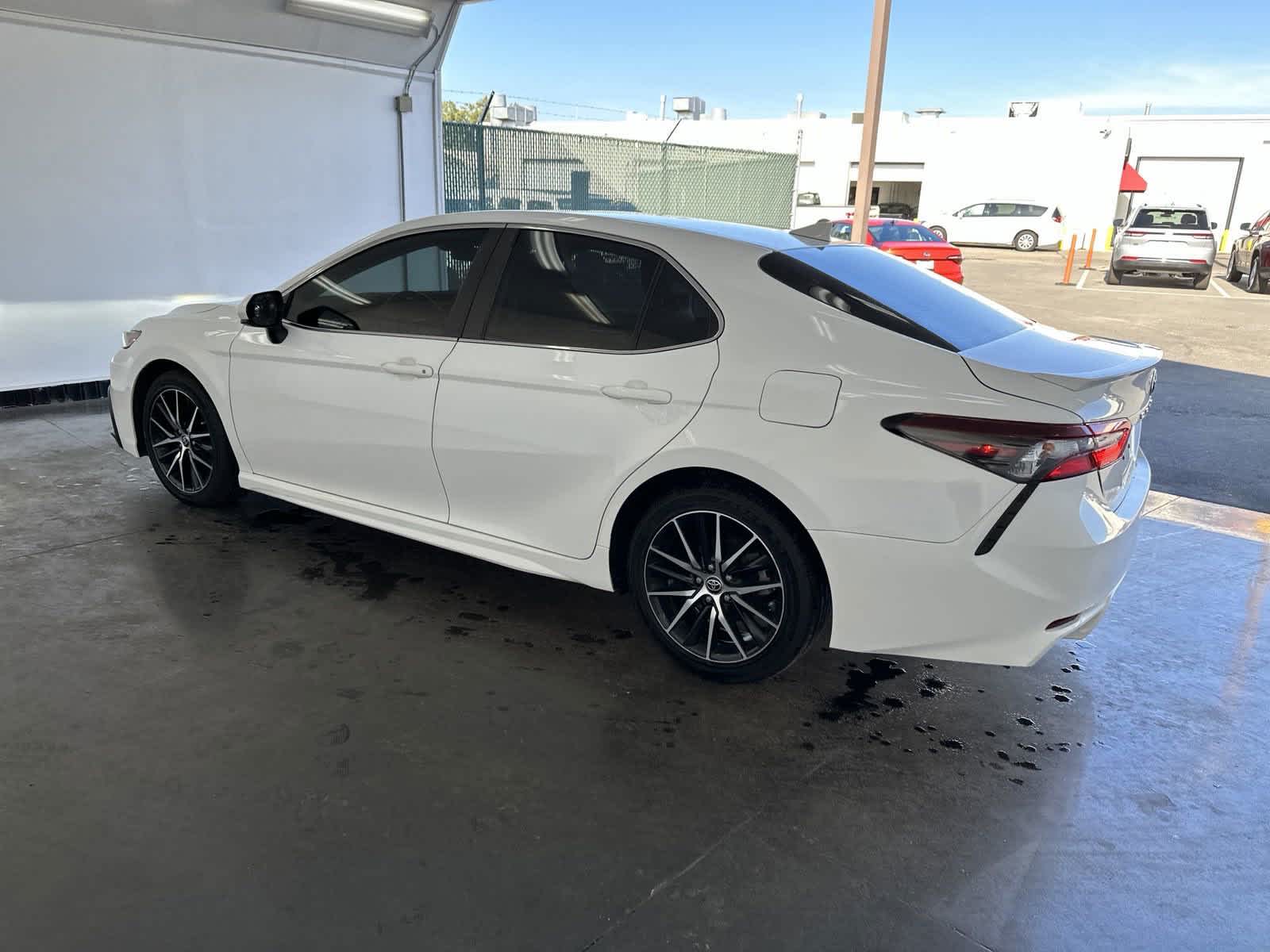 2021 Toyota Camry SE 6